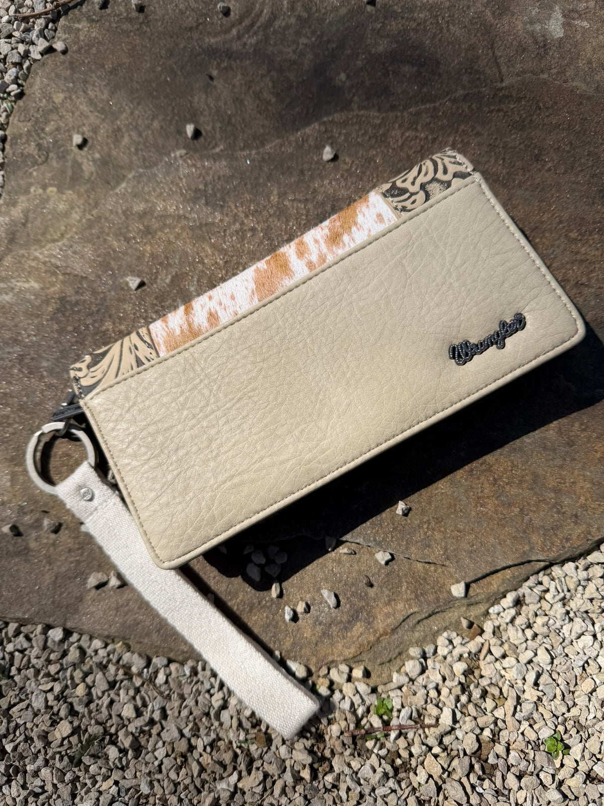 Wrangler Wallet/Wristlet Cowhide + Tooling - Coffee
