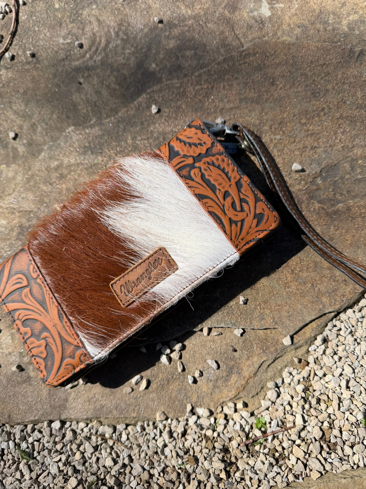 Wrangler Wallet/Wristlet Cowhide + Tooling - Toffee