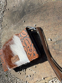 Wrangler Wallet/Wristlet Cowhide + Tooling - Toffee