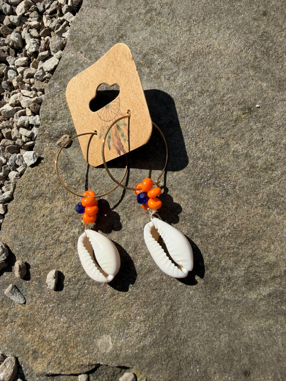 Simple Daisy Shell Earrings