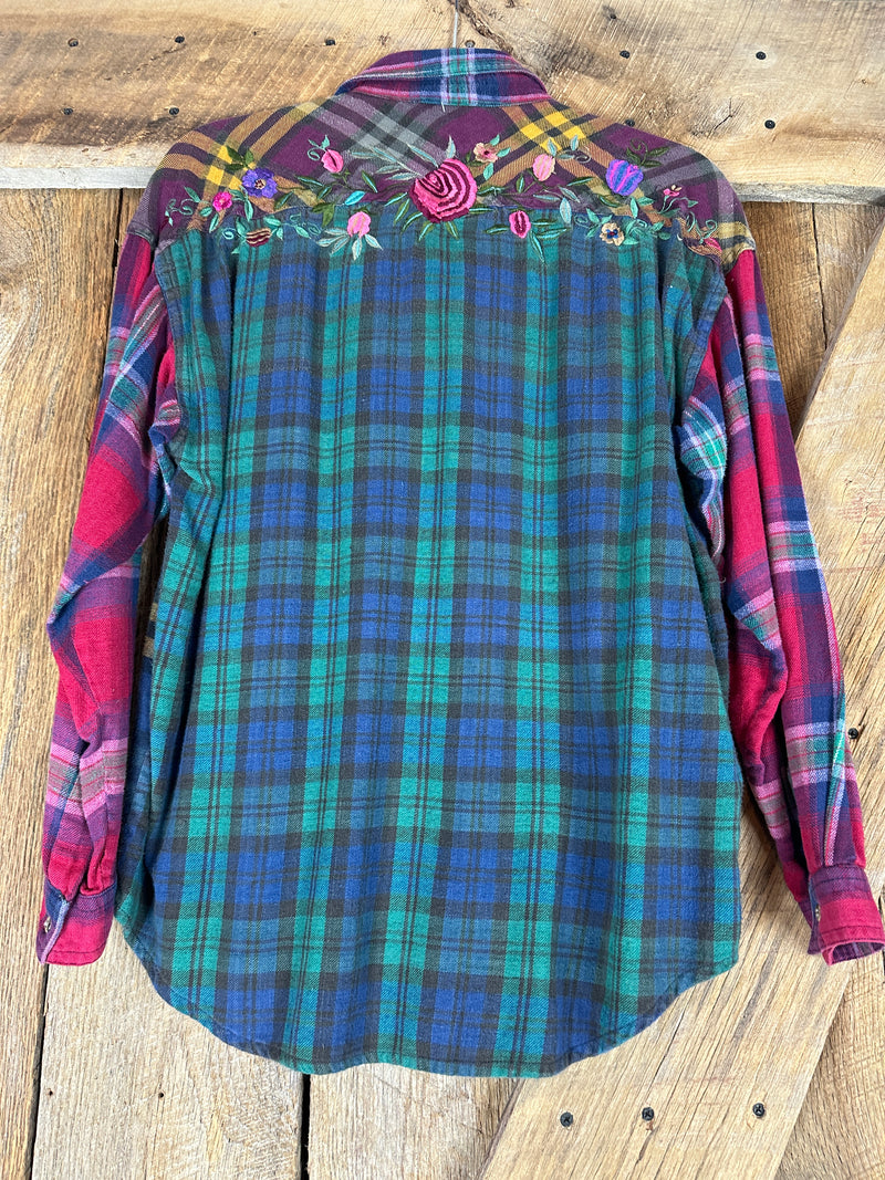 Embroidered Floral Plaid Flannel - M