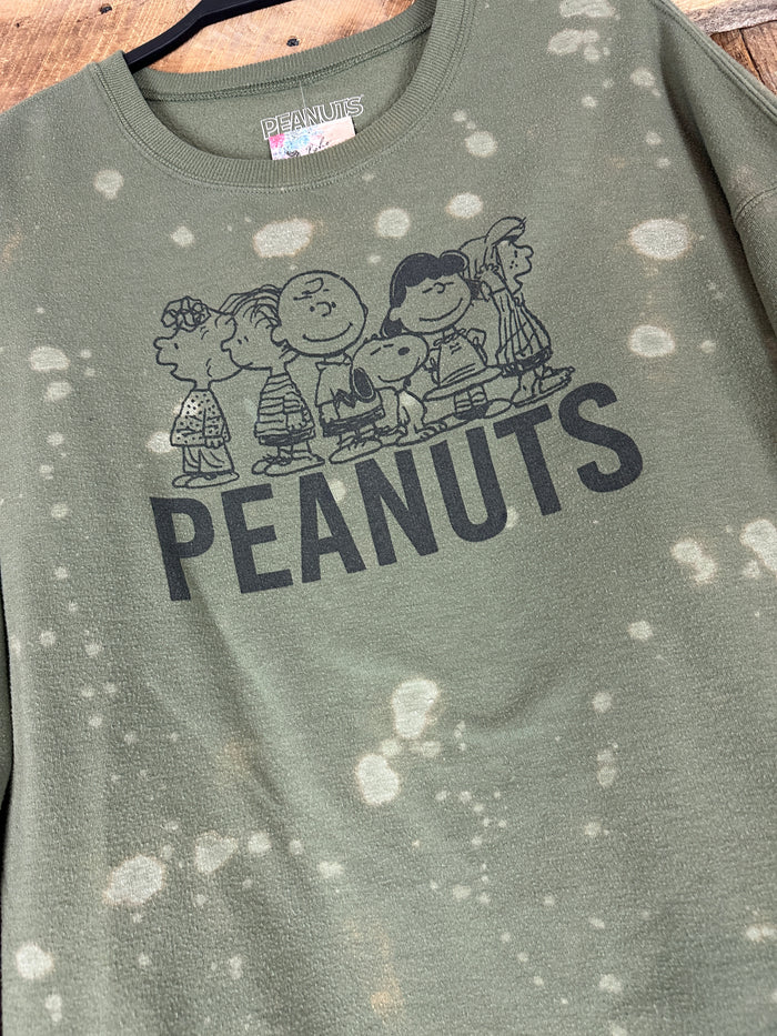 Peanuts Sweatshirt  - medium
