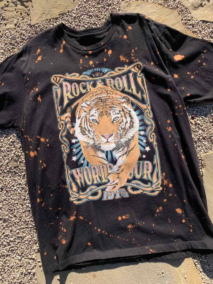 World Tour Classic Tiger Tee