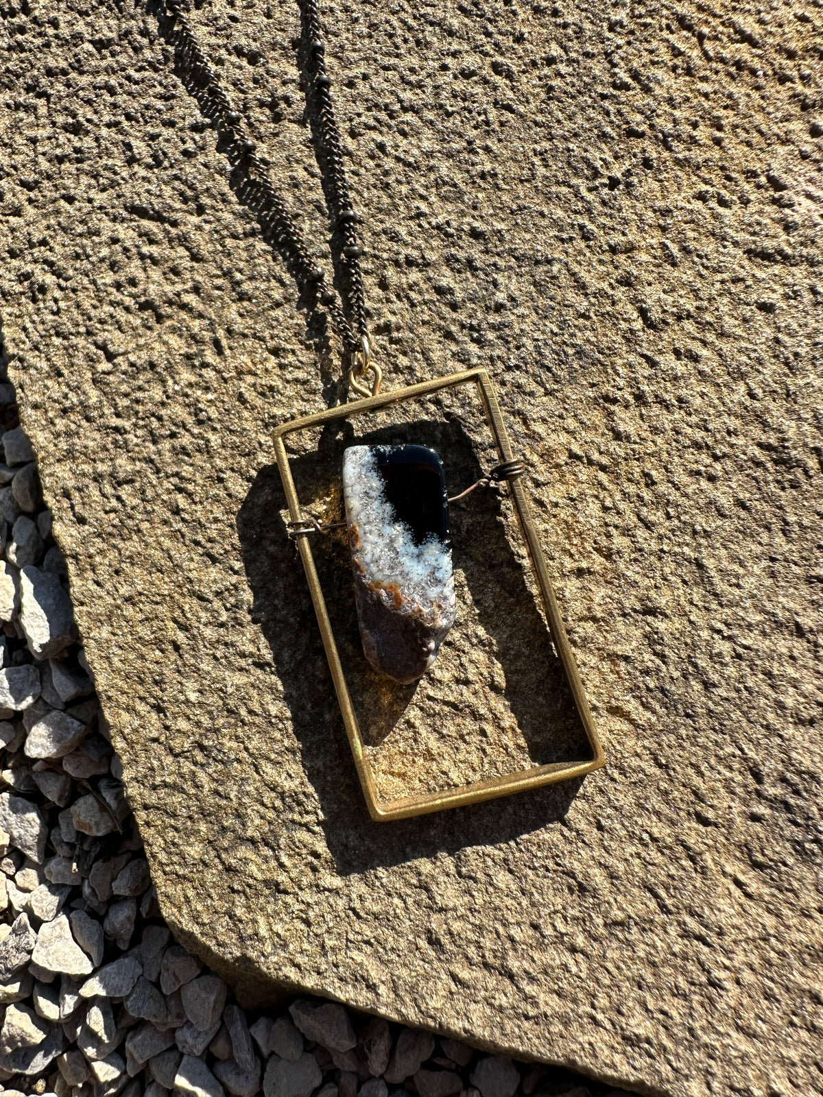 Simple Crystal Pendant Necklace - Black + White