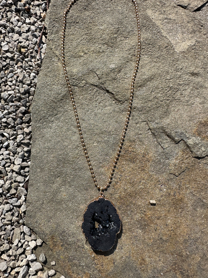 Statement Geode Pendant Necklace - Black