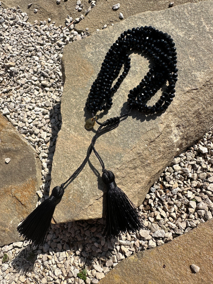 Tassel Cinch Beaded Bracelet - Black