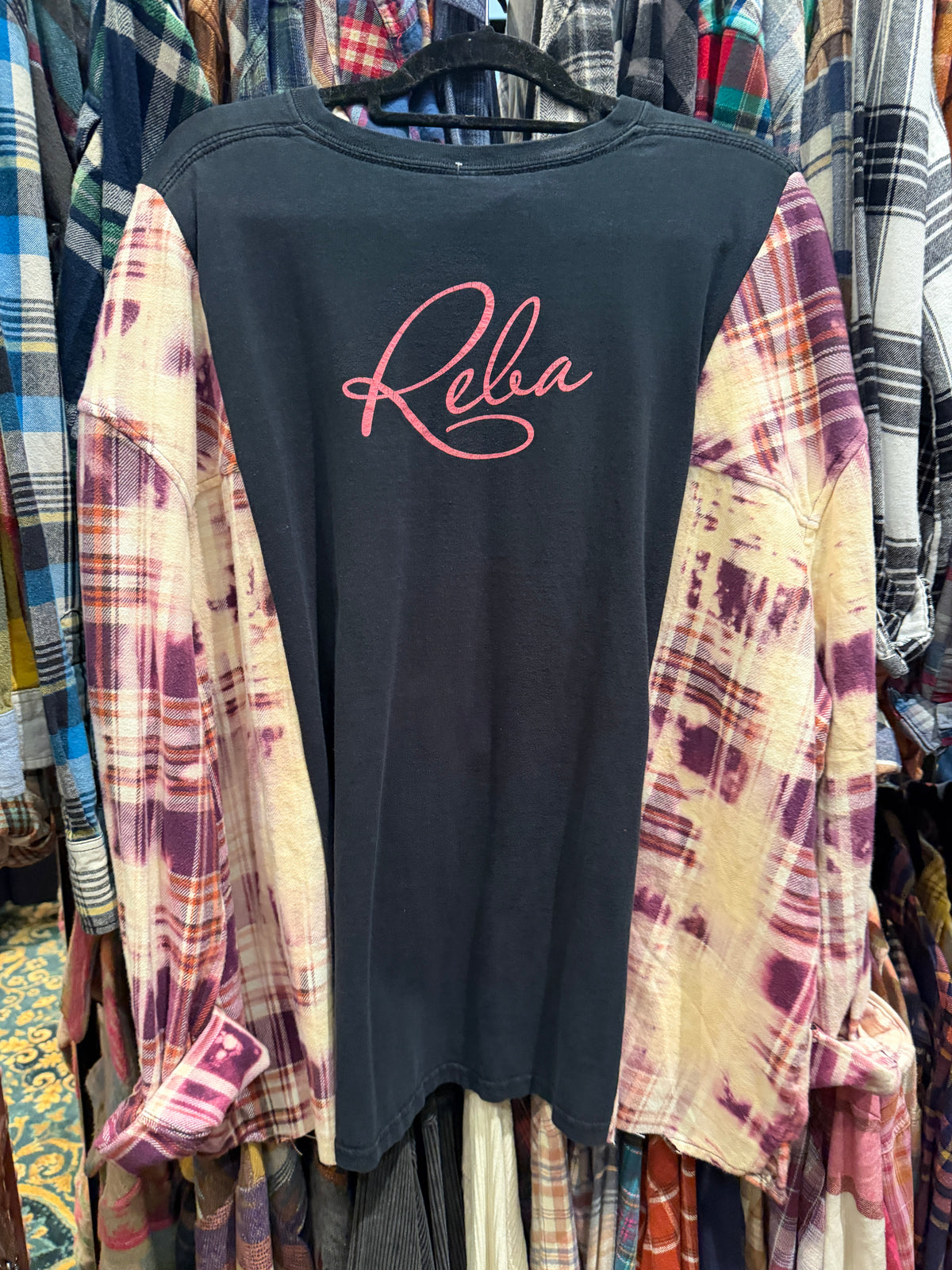 Queen of Country T-Shirt Flannel
