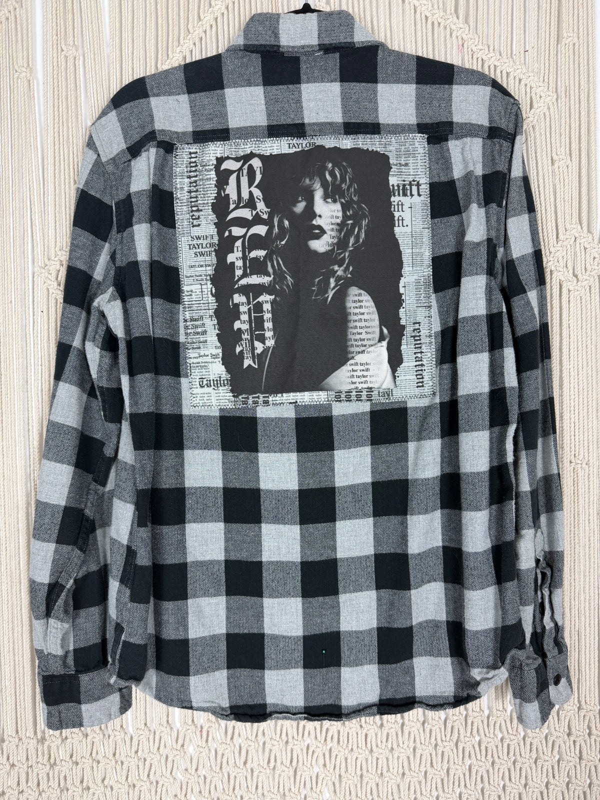 Edgy Black + Gray Plaid Flannel - Med