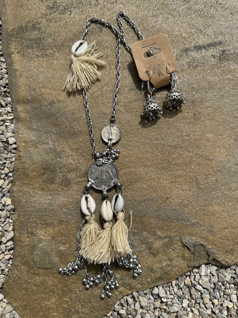 Island Dreamer Gypsy Necklace and Earring Set