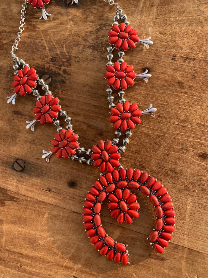 Rojo Floral Blossom Necklace Set