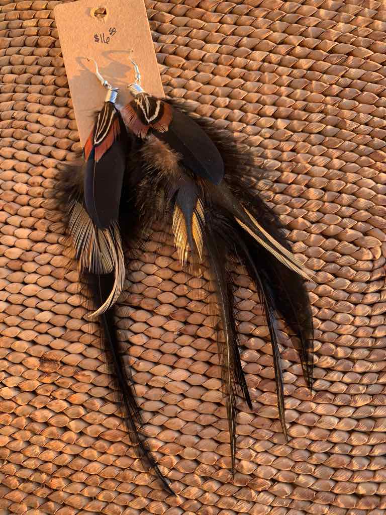 Wide Feather Earrings with Pave Set Diamond Channels, 18k Yellow Gold For  Sale at 1stDibs